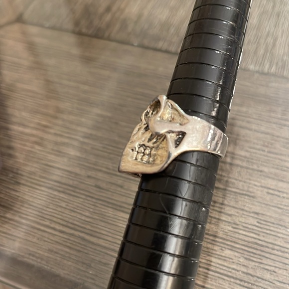 Men’s Skull Ring Silver-tone Approx Size 10 - Picture 11 of 15